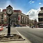 Kiwi Apart-hotel 1br Wi-fi Free - Close To Old Town - Cozy Location - Shorter Or Longer - R&m Boutique Апартаменти *