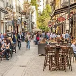 Апартаменти Kiwi Apart-hotel 1br Wi-fi Free - Close To Old Town - Cozy Location - Shorter Or Longer - R&m Boutique Бухарест
