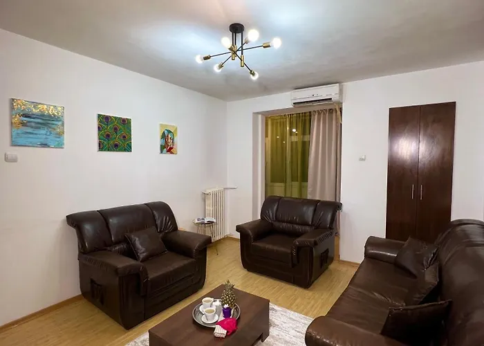 Apartment Kiwi Apart-hotel 1br Wi-fi Free - Close To Old Town - Cozy Location - Shorter Or Longer - R&m Boutique