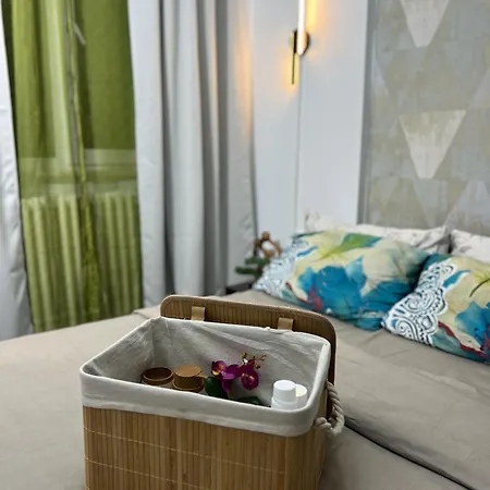 Kiwi Apart-hotel 1br Wi-fi Free - Close To Old Town - Cozy Location - Shorter Or Longer - R&m Boutique * بوخارست