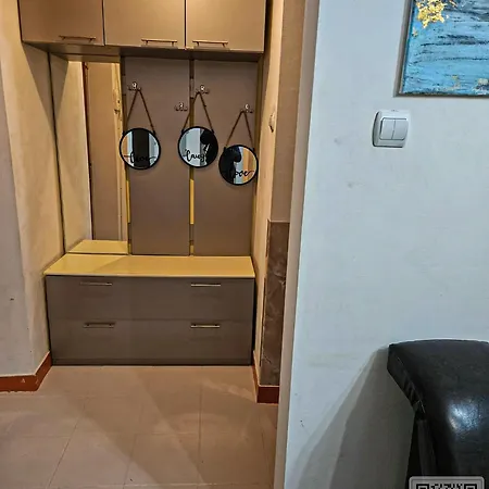 Appartement Kiwi Apart-hotel 1br Wi-fi Free - Close To Old Town - Cozy Location - Shorter Or Longer - R&m Boutique Bucarest