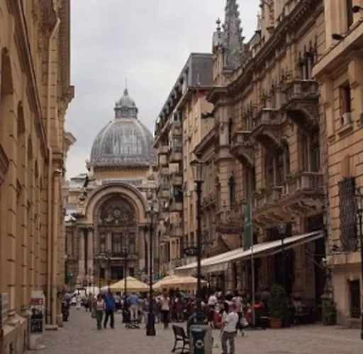 Kiwi Apart-hotel 1br Wi-fi Free - Close To Old Town - Cozy Location - Shorter Or Longer - R&m Boutique * Bucareste